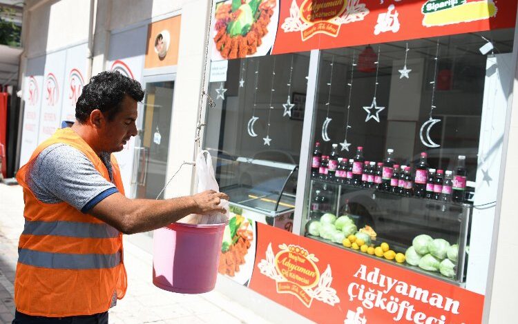 Çayırova’da ihtiyaç sahiplerine sıcak yemek dağıtımı