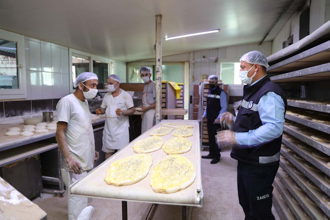 İzmir Güzelbahçe’de fırınlara Ramazan denetimi İzmir Güzelbahçe’de fırınlara Ramazan denetimi