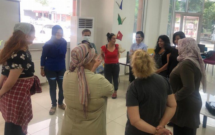 Kocaeli İzmit’te kadın tiyatrosu ilk ders zilini çaldı