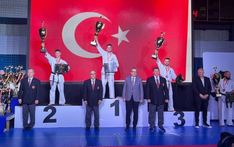 Bursa Yıldırımlı sporcular tarih yazdı