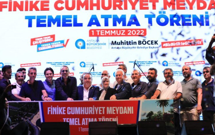 Finike Cumhuriyet Meydanı’nın temeli atıldı
