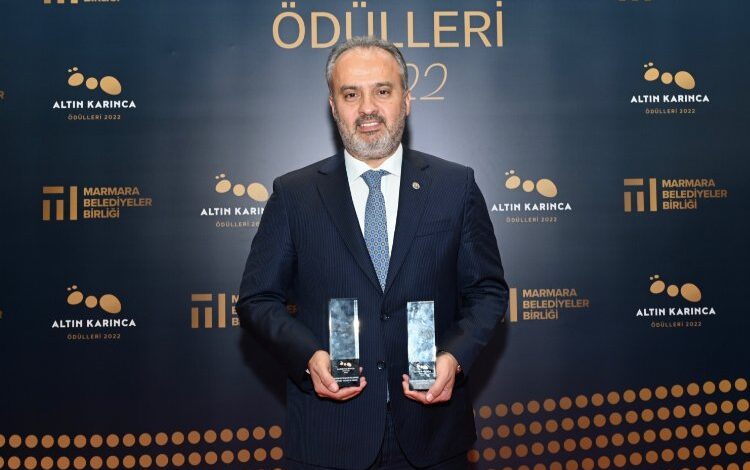 Bursa Büyükşehir’e ‘Altın Karınca’dan çifte ödül Bursa Büyükşehir’e ‘Altın Karınca’dan çifte ödül