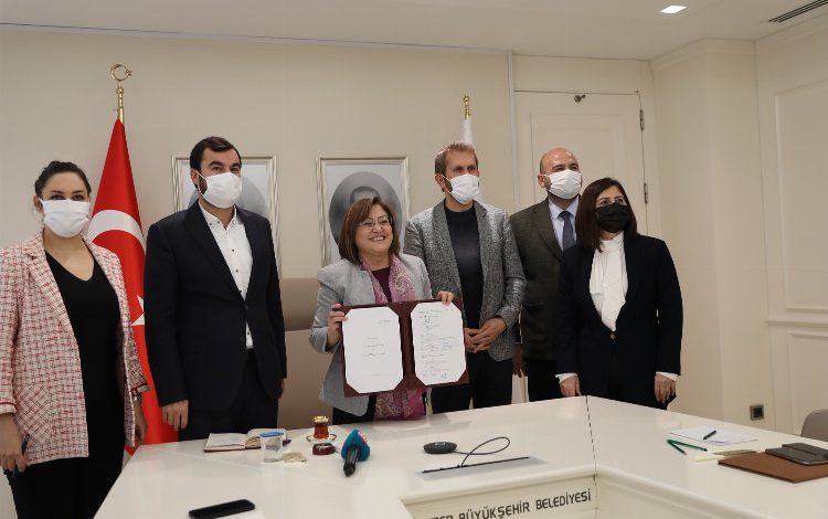 Gaziantep’te 27 Megavatlık Güneş Enerjisi Santrali Projesi Gaziantep’te 27 Megavatlık Güneş Enerjisi Santrali Projesi