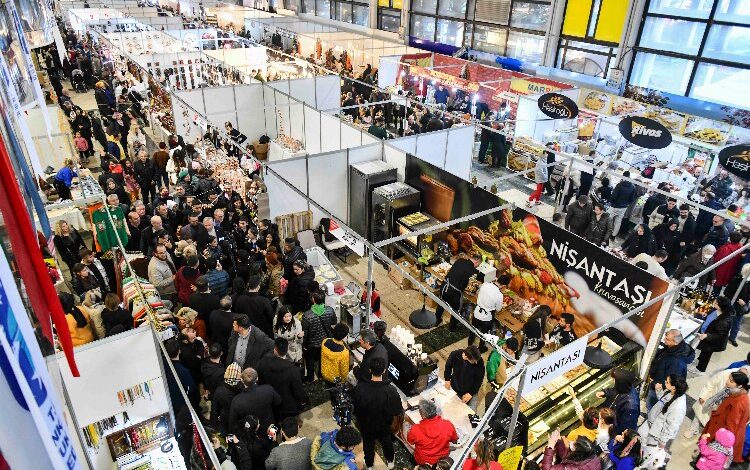 ‘Kahramanmaraş Dayanışma Günleri’ sürüyor ‘Kahramanmaraş Dayanışma Günleri’ sürüyor