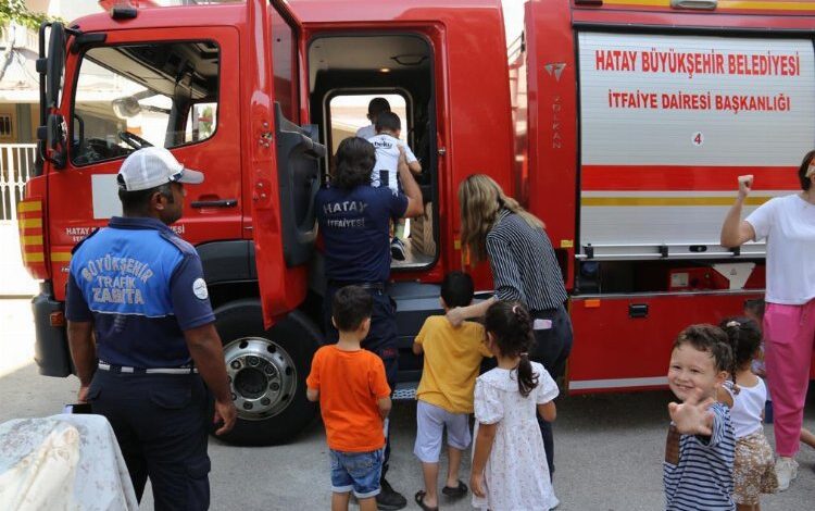 Hatay İtfaiyesi’nden farkındalık tatbikatı