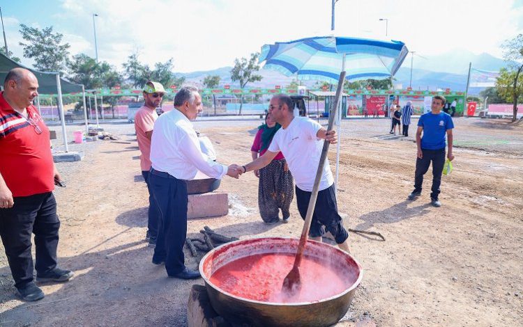 Kayseri Talas’ta kışa hazırlık başladı Kayseri Talas’ta kışa hazırlık başladı