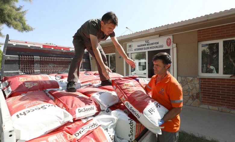 İzmir Gaziemir’den yangınzede can dostlara malzeme desteği İzmir Gaziemir’den yangınzede can dostlara malzeme desteği
