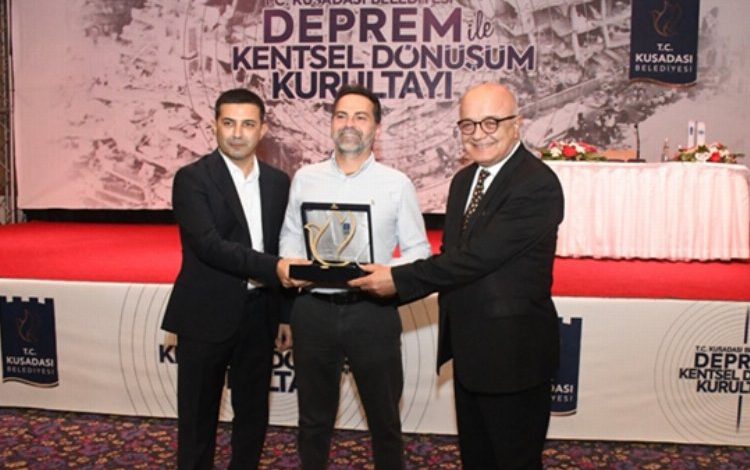 Kuşadası’nda gündem deprem
