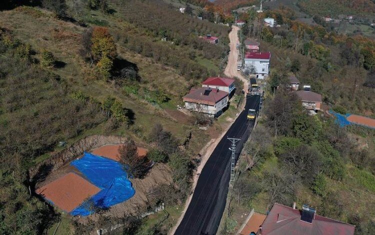 Aybastı Gölköy yoluna sıcak asfalt Aybastı Gölköy yoluna sıcak asfalt