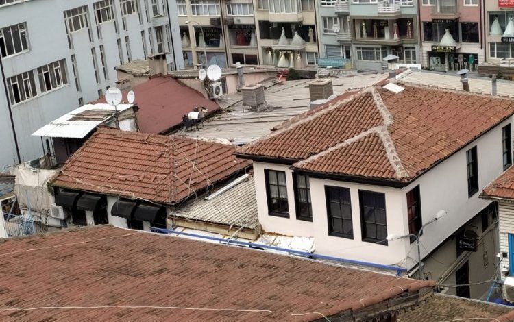 Bursa’da ‘tekkeler meyhane oldu’ iddiası