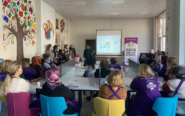 Kocaeli İzmit’te kadınlara özel seminer verildi Kocaeli İzmit’te kadınlara özel seminer verildi