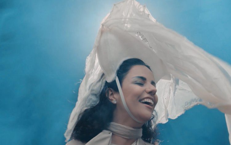 Duygu Soylu’dan üçünü klip