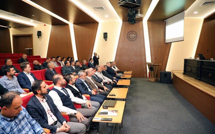 Kayseri Talas personeline protokol eğitimi