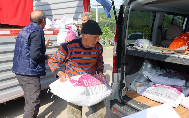 Kocaeli’den gübre desteği yüz güldürüyor