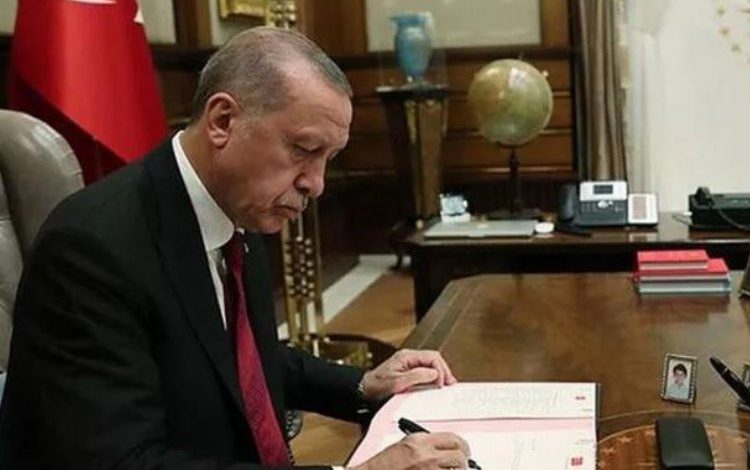 Cumhurbaşkanı Erdoğan’dan ‘basın yayın’ genelgesi Cumhurbaşkanı Erdoğan’dan ‘basın yayın’ genelgesi