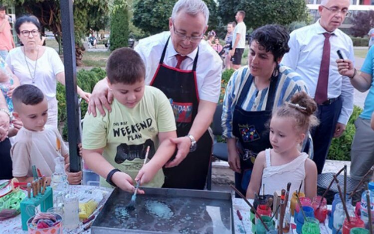 Trakya Üniversitesi Kırcaali Türk günlerinde yer aldı