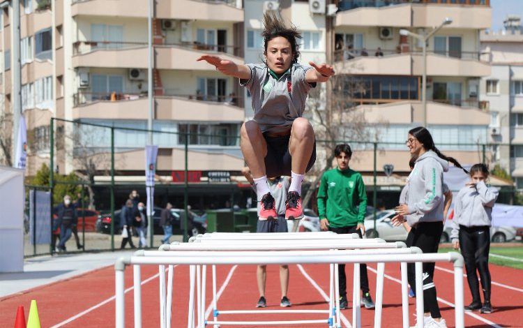 İzmir Gaziemir’e 2021 yılında 106 madalya İzmir Gaziemir’e 2021 yılında 106 madalya