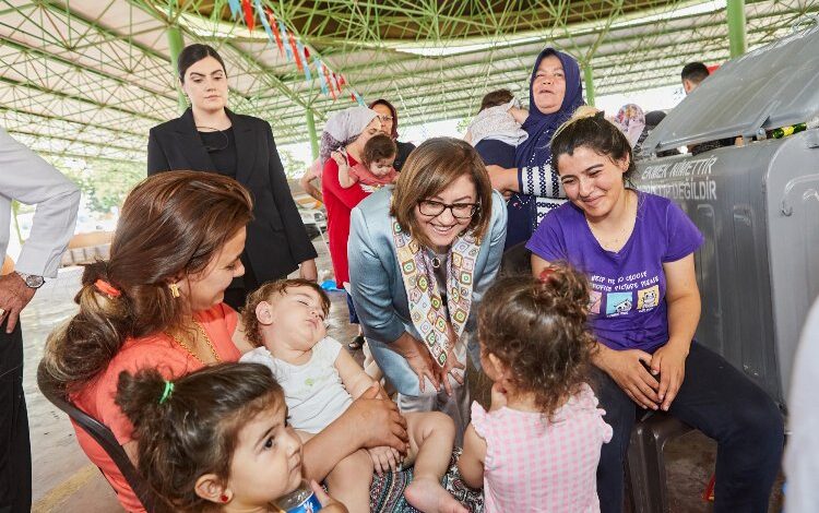 Başkan Şahin kurban kesim noktalarını gezdi Başkan Şahin kurban kesim noktalarını gezdi