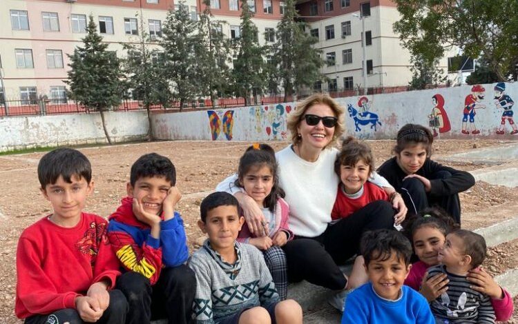 Gülben Ergen afet bölgesine dönüyor Gülben Ergen afet bölgesine dönüyor