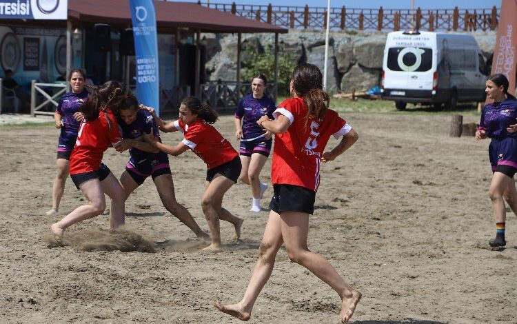 Ragbi Turnuvası nefes kesti Ragbi Turnuvası nefes kesti