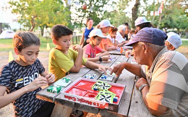 Antalya Muratpaşa’da iki kuşak tabletten uzak yarıştı