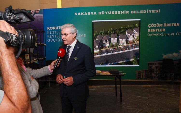 Dev fuarda Sakarya’nın kentsel dönüşüm planı açıklandı Dev fuarda Sakarya’nın kentsel dönüşüm planı açıklandı