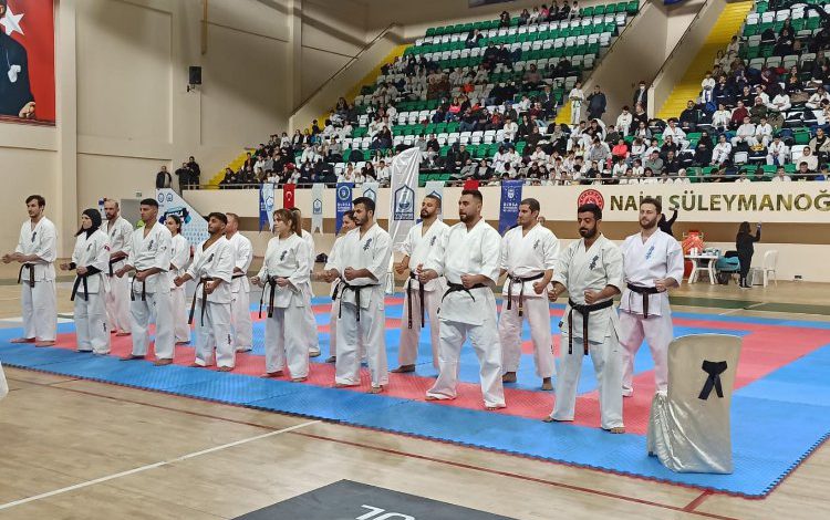 Bursa’da Yıldırımlı sporculardan 37 madalya Bursa’da Yıldırımlı sporculardan 37 madalya