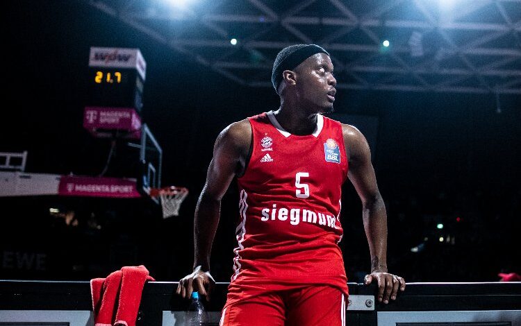 TOFAŞ Birleşik Amerikalı oyuncuyla da el sıkıştı