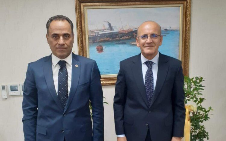 Muhammed Adak, Şimşek ile Mardin yatırımlarını görüştü Muhammed Adak, Şimşek ile Mardin yatırımlarını görüştü