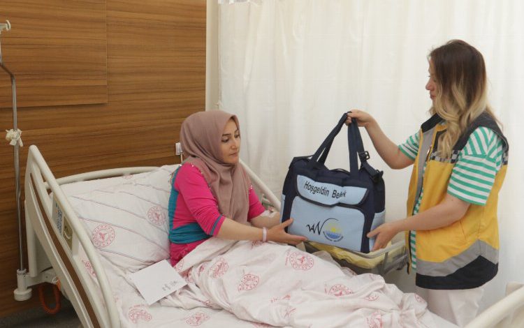 Yeni doğan bebeklerin ilk hediyesi Büyükşehir’den Yeni doğan bebeklerin ilk hediyesi Büyükşehir’den