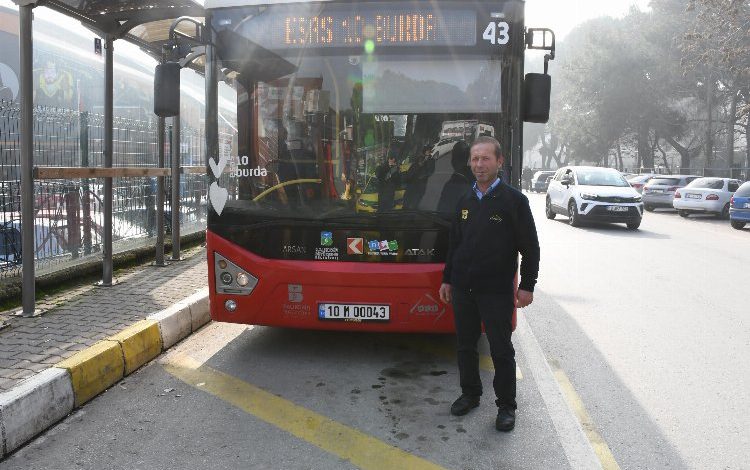 Balıkesirli şoför rahatsızlanan yolcuyu hastaneye yetiştirdi