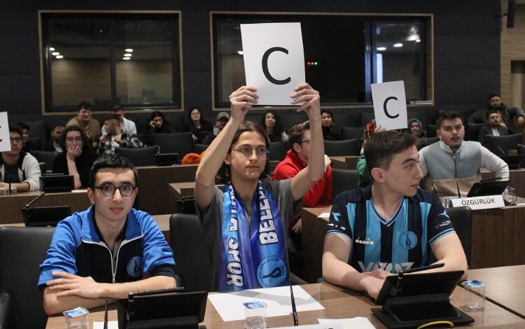 Kütahya’da ‘bilgi’ler yarıştı Kütahya’da ‘bilgi’ler yarıştı