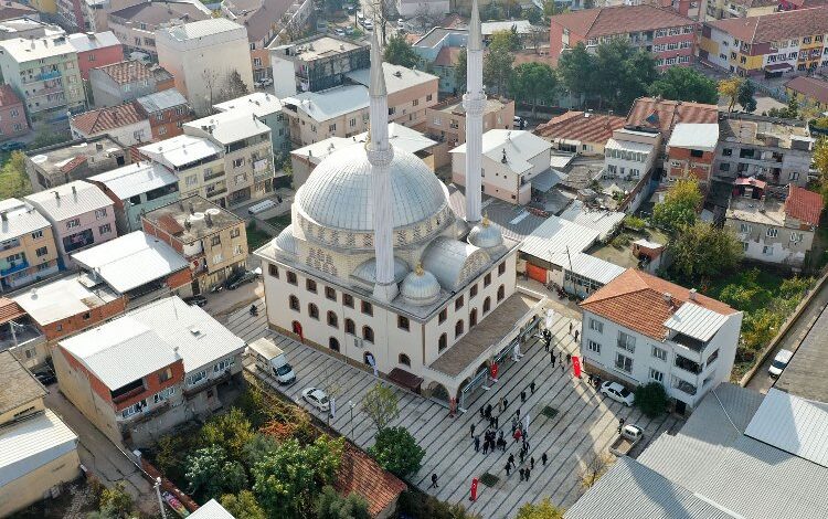 Bursa Osmangazi’de 20 yıldır çözülemeyen sorun! 300 bin vatandaşın yolu kapalı
