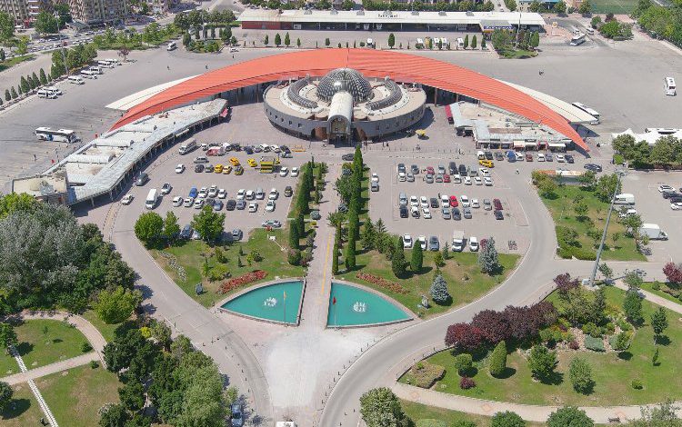 Konya Otogarı aldığı TSE belgeleriyle Türkiye’de tek oldu Konya Otogarı aldığı TSE belgeleriyle Türkiye’de tek oldu