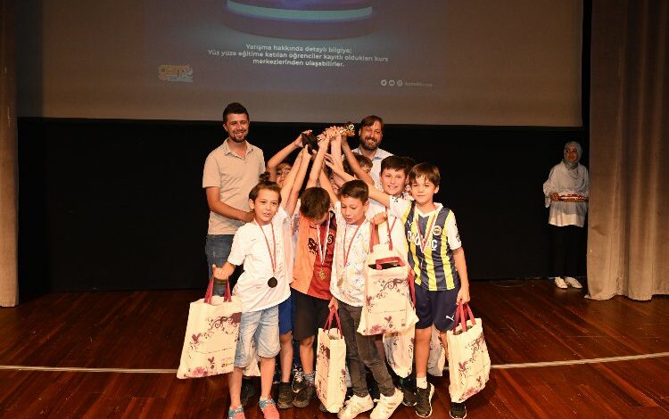 Genç KOMEK’te ödüller sahiplerini buldu Genç KOMEK’te ödüller sahiplerini buldu