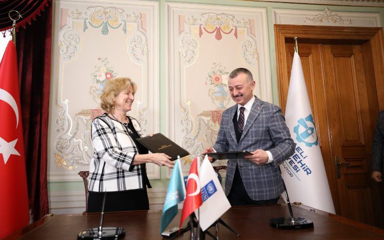 UNDP ve Kocaeli Büyükşehir Belediyesi Kartepe Zirvesi için güç birliği yapıyor UNDP ve Kocaeli Büyükşehir Belediyesi Kartepe Zirvesi için güç birliği yapıyor