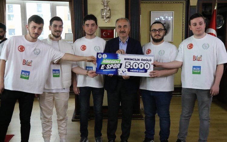 Ribegem E-Spor’da ödüller sahiplerini buldu Ribegem E-Spor’da ödüller sahiplerini buldu