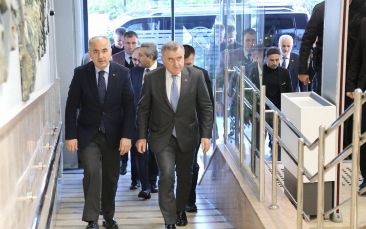Gençlik ve Spor Bakanı Rize’de Gençlik ve Spor Bakanı Rize’de