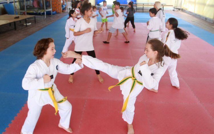 Karabağlar’da spor zamanı Karabağlar’da spor zamanı