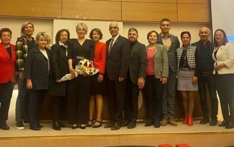 Köklerimizi bilmeden geleceğe yürüyemeyiz Köklerimizi bilmeden geleceğe yürüyemeyiz