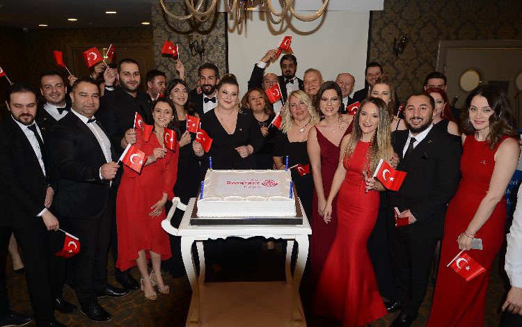 Bursa’da geleneksel Ata Balosu yapıldı Bursa’da geleneksel Ata Balosu yapıldı