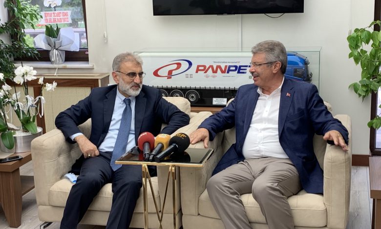 Hüseyin Akay’a tebrik ziyareti