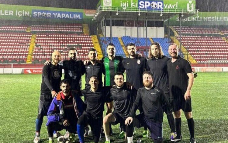 Kocaelispor formasını sırtından çıkarmıyor Kocaelispor formasını sırtından çıkarmıyor