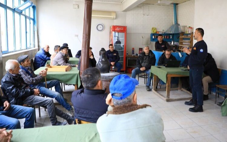 Muğla’da orman köyleri yangınlara karşı bilgilendirildi Muğla’da orman köyleri yangınlara karşı bilgilendirildi