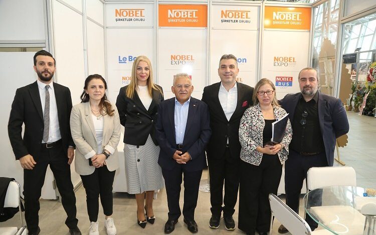 Memduh Büyükkılıç’tan Anadolu Mobilya Fuarı’na çıkarma Memduh Büyükkılıç’tan Anadolu Mobilya Fuarı’na çıkarma