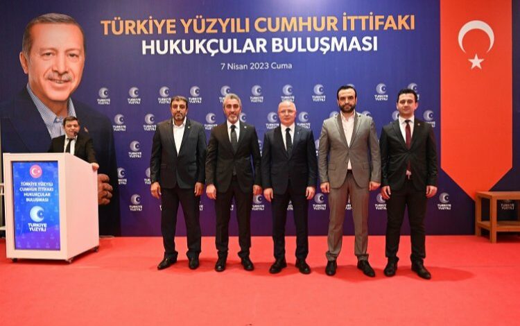 Bursa hukuk camiası iftarda buluştu Bursa hukuk camiası iftarda buluştu