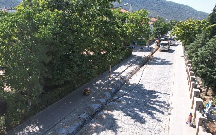 Konya Akşehir’in şebekesini yeniliyor Konya Akşehir’in şebekesini yeniliyor