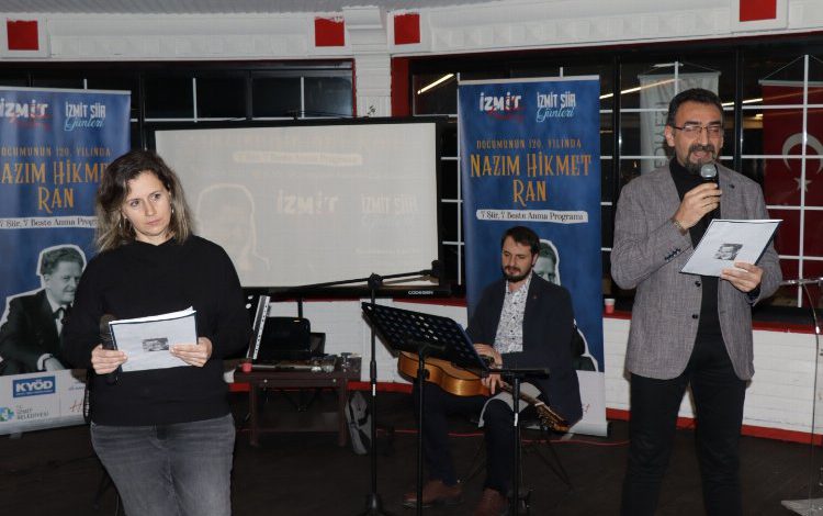 Kocaeli İzmit’te ‘Nazım’ şiirlerle anıldı