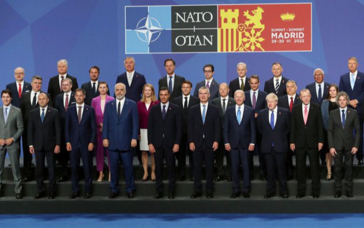 Cumhurbaşkanı Erdoğan aile fotoğrafında Cumhurbaşkanı Erdoğan aile fotoğrafında