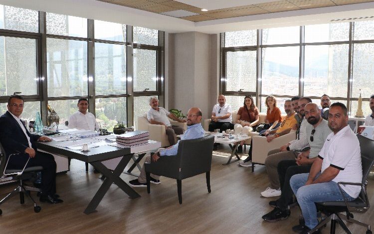 Manisa Büyükşehir’e Niksar’dan ziyaret Manisa Büyükşehir’e Niksar’dan ziyaret